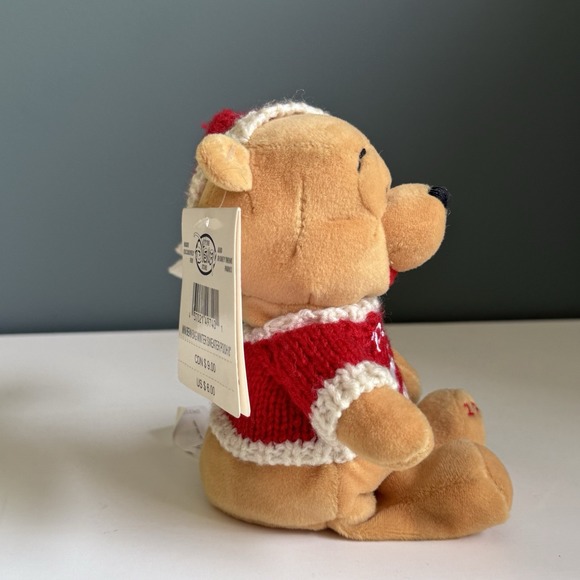 Vintage 1999 Disney Winter Sweater Winnie the Pooh Bear Red Knit Hat Plush T2 - Picture 12 of 15